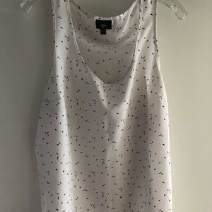 🍾sale! Sleeveless blouse with birds